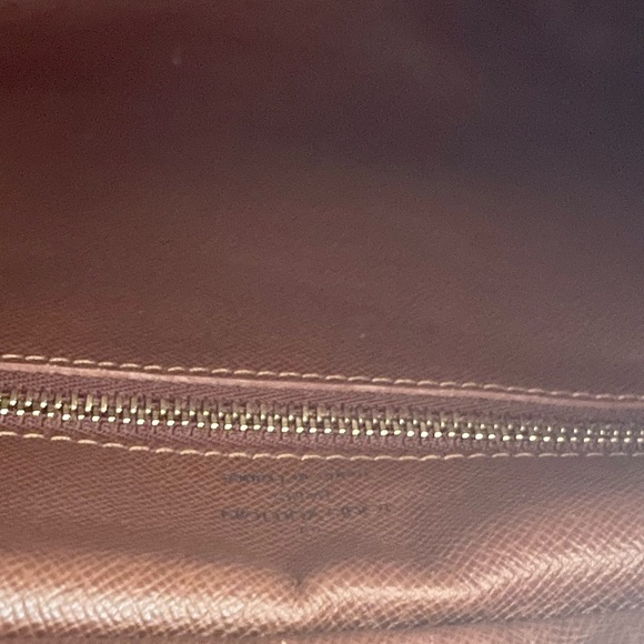 Louis Vuitton Boulogne 35 Monogram February 2001 date code Authentic - Picture 13 of 15